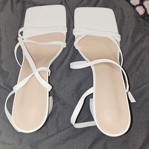 White Minimalist Sandals for Everyday Comfort